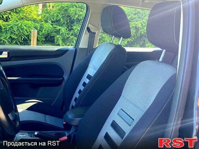 Форд Фокус, объемом двигателя 1.6 л и пробегом 211 тыс. км за 6100 $, фото 8 на Automoto.ua
