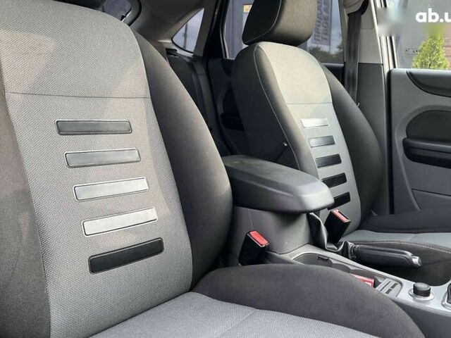 Форд Фокус, об'ємом двигуна 1.6 л та пробігом 184 тис. км за 6500 $, фото 24 на Automoto.ua