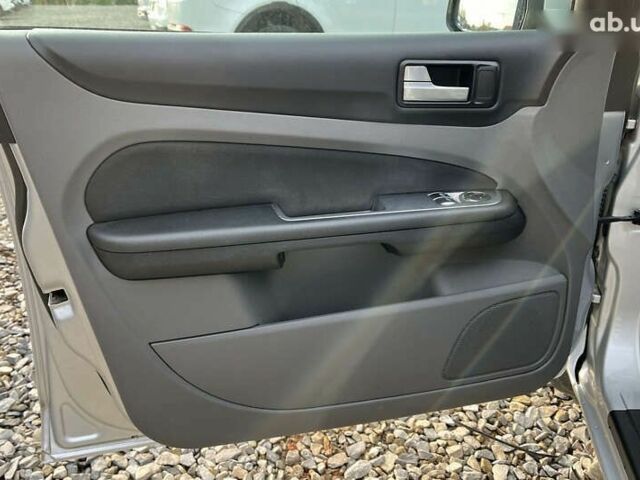 Форд Фокус, об'ємом двигуна 1.6 л та пробігом 184 тис. км за 6500 $, фото 7 на Automoto.ua