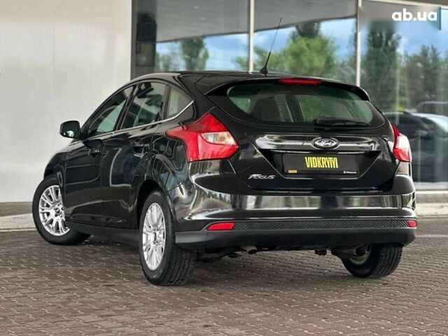 Форд Фокус, объемом двигателя 1.6 л и пробегом 236 тыс. км за 7350 $, фото 13 на Automoto.ua