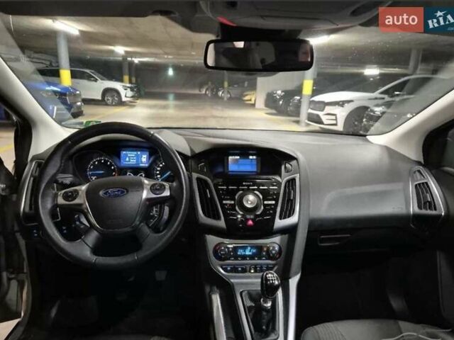 Форд Фокус, объемом двигателя 1.6 л и пробегом 161 тыс. км за 7000 $, фото 6 на Automoto.ua