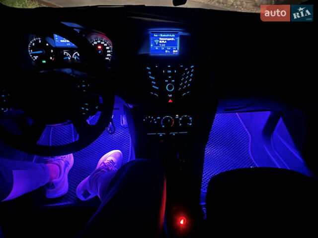 Форд Фокус, объемом двигателя 1.6 л и пробегом 250 тыс. км за 8050 $, фото 17 на Automoto.ua