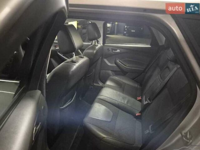 Форд Фокус, объемом двигателя 1.6 л и пробегом 161 тыс. км за 7000 $, фото 5 на Automoto.ua