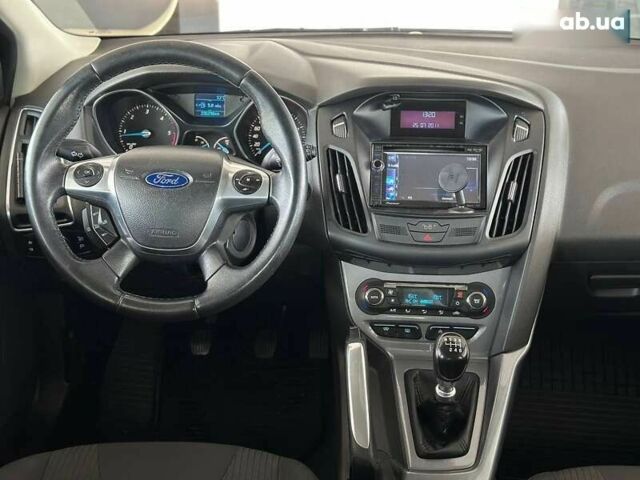 Форд Фокус, объемом двигателя 1.6 л и пробегом 236 тыс. км за 7350 $, фото 26 на Automoto.ua