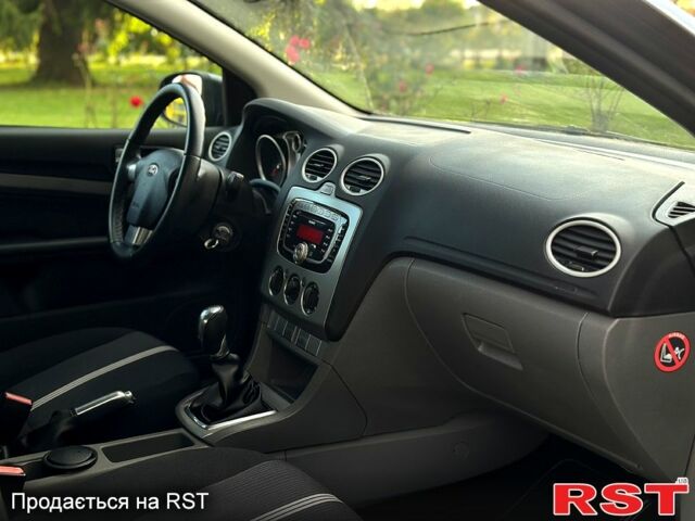 Форд Фокус, объемом двигателя 1.6 л и пробегом 184 тыс. км за 6300 $, фото 5 на Automoto.ua