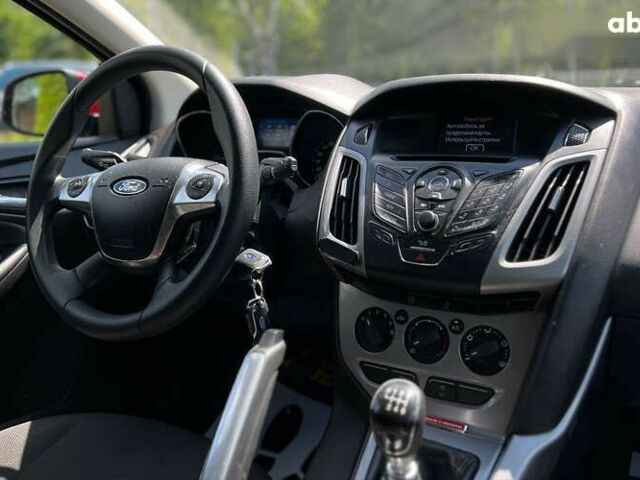Форд Фокус, объемом двигателя 1.6 л и пробегом 222 тыс. км за 6890 $, фото 12 на Automoto.ua