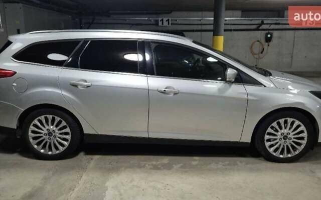 Форд Фокус, объемом двигателя 1.6 л и пробегом 161 тыс. км за 7000 $, фото 4 на Automoto.ua