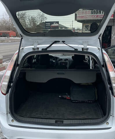 Форд Фокус, объемом двигателя 1.6 л и пробегом 400 тыс. км за 4200 $, фото 5 на Automoto.ua