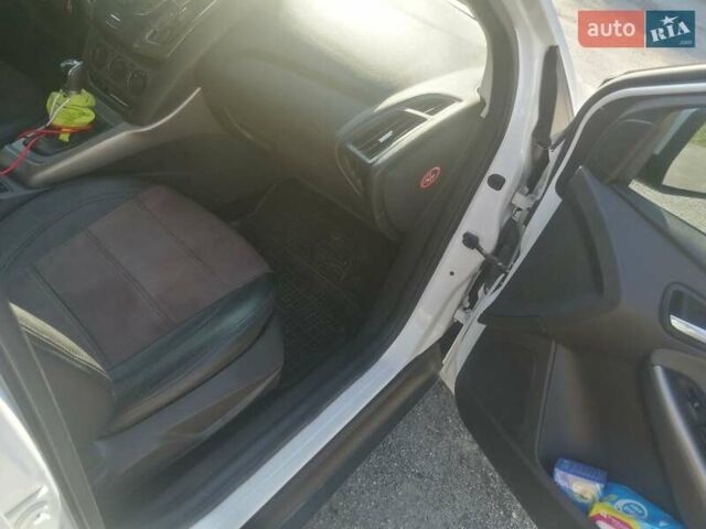 Форд Фокус, объемом двигателя 1.6 л и пробегом 300 тыс. км за 6800 $, фото 13 на Automoto.ua