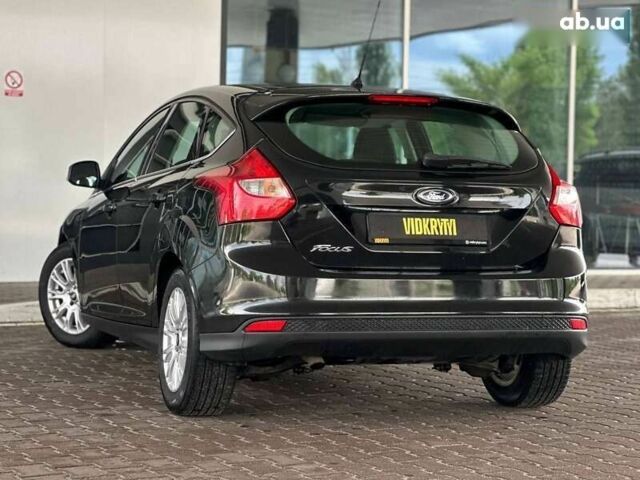 Форд Фокус, объемом двигателя 1.6 л и пробегом 236 тыс. км за 7350 $, фото 12 на Automoto.ua