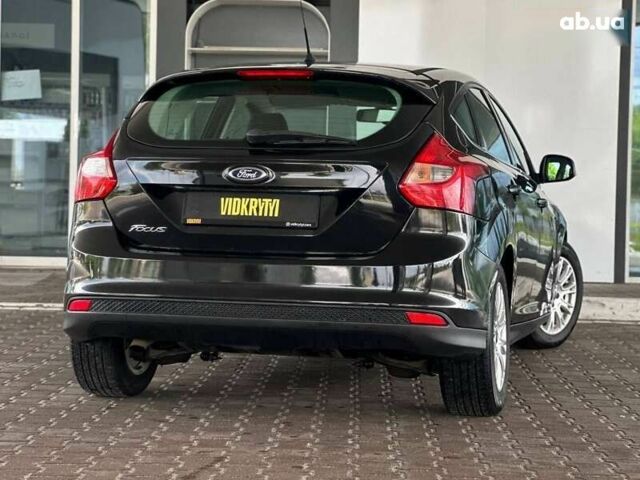 Форд Фокус, объемом двигателя 1.6 л и пробегом 236 тыс. км за 7350 $, фото 18 на Automoto.ua