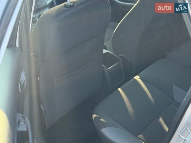Форд Фокус, объемом двигателя 1.6 л и пробегом 211 тыс. км за 7500 $, фото 5 на Automoto.ua