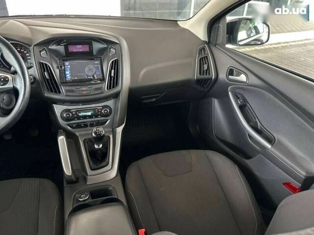 Форд Фокус, объемом двигателя 1.6 л и пробегом 236 тыс. км за 7350 $, фото 27 на Automoto.ua