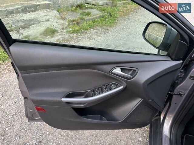 Форд Фокус, объемом двигателя 1.6 л и пробегом 246 тыс. км за 7850 $, фото 21 на Automoto.ua
