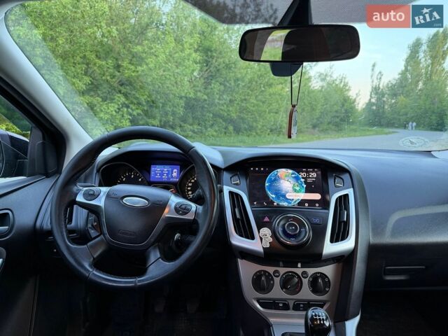 Форд Фокус, объемом двигателя 1.6 л и пробегом 270 тыс. км за 6300 $, фото 9 на Automoto.ua