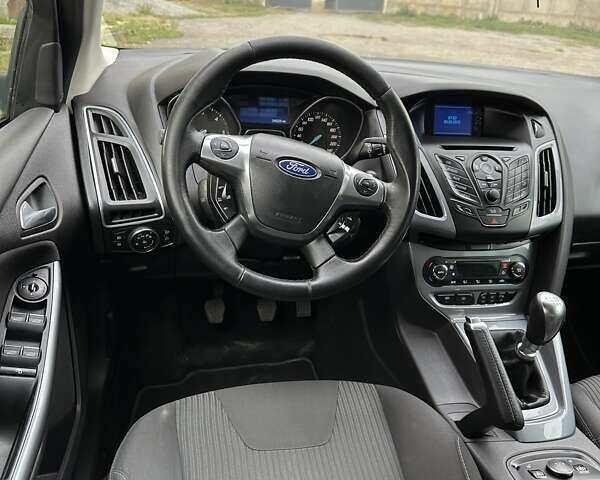 Форд Фокус, объемом двигателя 1.6 л и пробегом 246 тыс. км за 7850 $, фото 17 на Automoto.ua