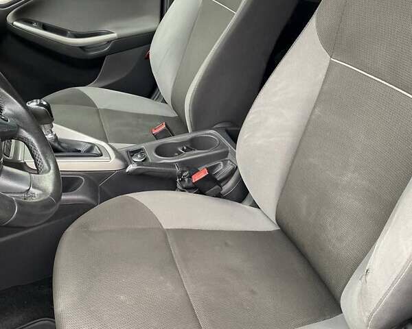 Форд Фокус, объемом двигателя 1.6 л и пробегом 235 тыс. км за 7400 $, фото 5 на Automoto.ua