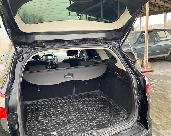 Форд Фокус, объемом двигателя 1.6 л и пробегом 235 тыс. км за 7400 $, фото 3 на Automoto.ua