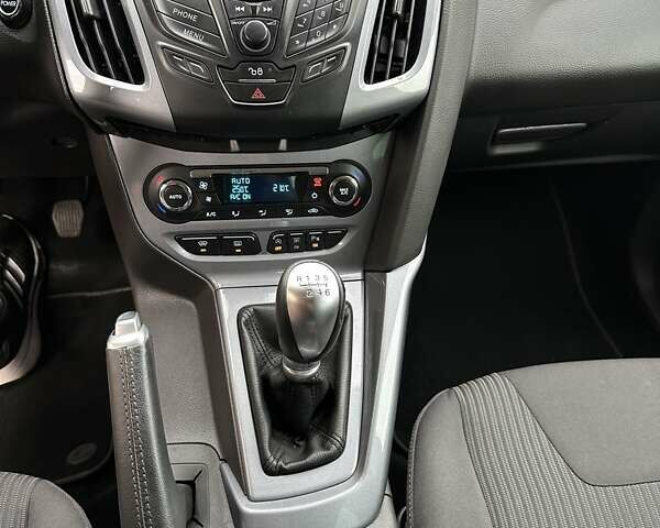 Форд Фокус, объемом двигателя 1.6 л и пробегом 246 тыс. км за 7850 $, фото 24 на Automoto.ua