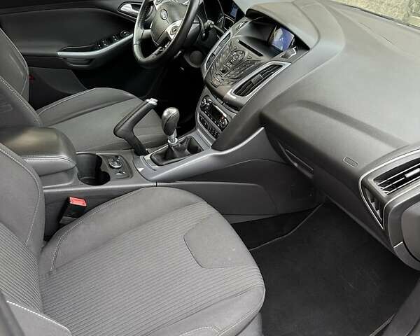 Форд Фокус, объемом двигателя 1.6 л и пробегом 246 тыс. км за 7850 $, фото 16 на Automoto.ua