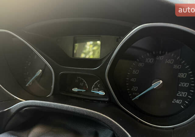Форд Фокус, объемом двигателя 1 л и пробегом 145 тыс. км за 6500 $, фото 4 на Automoto.ua