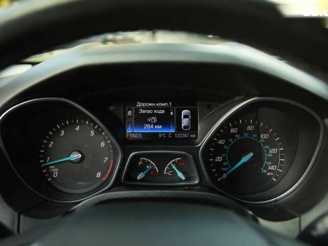 Форд Фокус, об'ємом двигуна 2 л та пробігом 122 тис. км за 6500 $, фото 14 на Automoto.ua