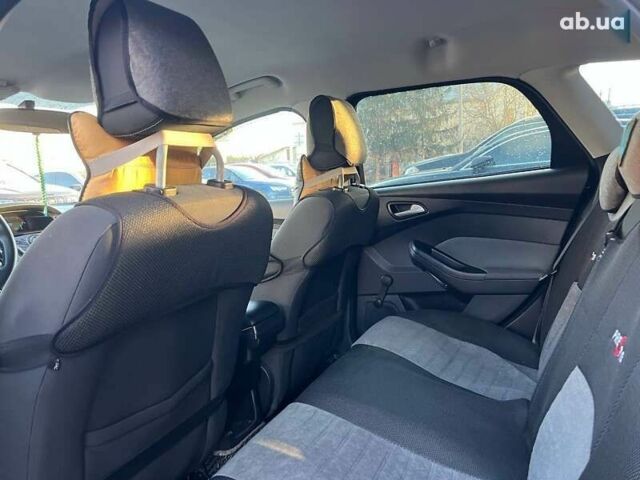 Форд Фокус, об'ємом двигуна 1.6 л та пробігом 230 тис. км за 8000 $, фото 18 на Automoto.ua