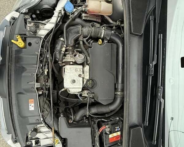 Форд Фокус, объемом двигателя 1 л и пробегом 243 тыс. км за 5300 $, фото 25 на Automoto.ua