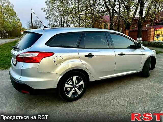 Форд Фокус 2013 в Красноград на Automoto.ua Форд Фокус, объемом двигателя 1.5 л и пробегом 229 тыс. км за 7500 $, фото 2 на Automoto.ua