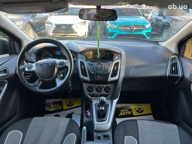 Форд Фокус, об'ємом двигуна 1.6 л та пробігом 230 тис. км за 8000 $, фото 12 на Automoto.ua