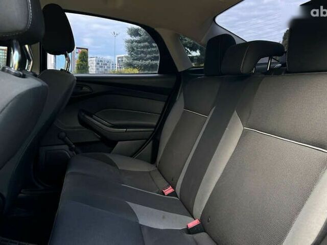 Форд Фокус, объемом двигателя 2 л и пробегом 230 тыс. км за 6999 $, фото 13 на Automoto.ua