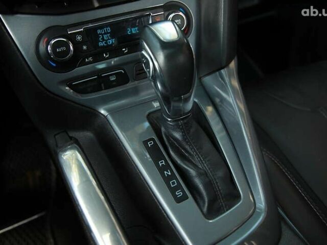 Форд Фокус, об'ємом двигуна 2 л та пробігом 122 тис. км за 6500 $, фото 18 на Automoto.ua