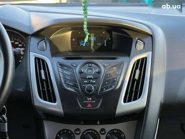 Форд Фокус, об'ємом двигуна 1.6 л та пробігом 230 тис. км за 8000 $, фото 14 на Automoto.ua