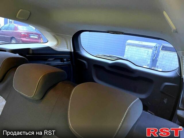 Форд Фокус, об'ємом двигуна 1 л та пробігом 209 тис. км за 5850 $, фото 7 на Automoto.ua