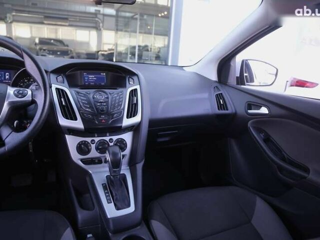 Форд Фокус 2014 в Киеве на Automoto.ua Форд Фокус, объемом двигателя 2 л и пробегом 157 тыс. км за 8500 $, фото 12 на Automoto.ua