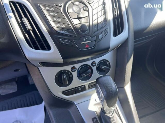 Форд Фокус, объемом двигателя 2 л и пробегом 145 тыс. км за 7690 $, фото 27 на Automoto.ua