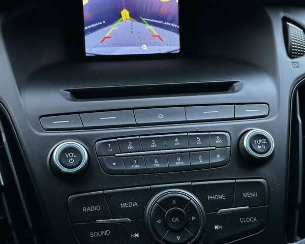 Форд Фокус, объемом двигателя 2 л и пробегом 189 тыс. км за 7300 $, фото 7 на Automoto.ua