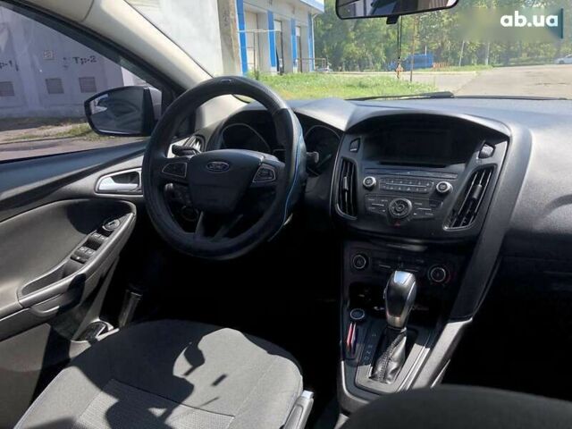 Форд Фокус, объемом двигателя 2 л и пробегом 137 тыс. км за 8599 $, фото 19 на Automoto.ua