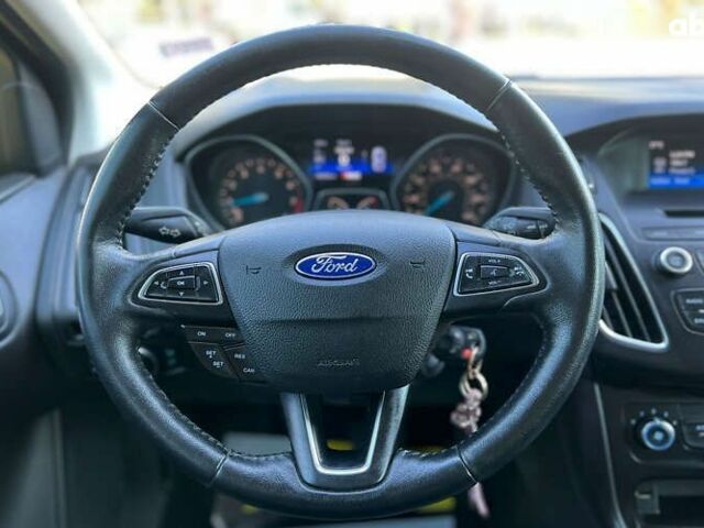 Форд Фокус 2015 в Львове на Automoto.ua Форд Фокус, объемом двигателя 2 л и пробегом 83 тыс. км за 8700 $, фото 17 на Automoto.ua