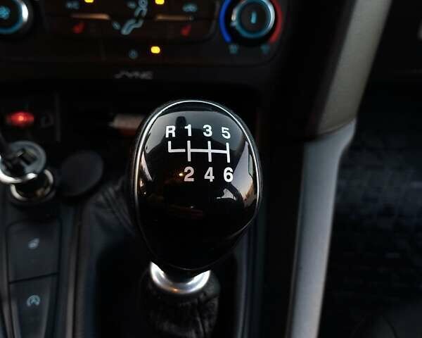 Форд Фокус, об'ємом двигуна 1.5 л та пробігом 210 тис. км за 9500 $, фото 10 на Automoto.ua
