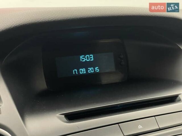 Форд Фокус, объемом двигателя 1 л и пробегом 157 тыс. км за 7066 $, фото 13 на Automoto.ua