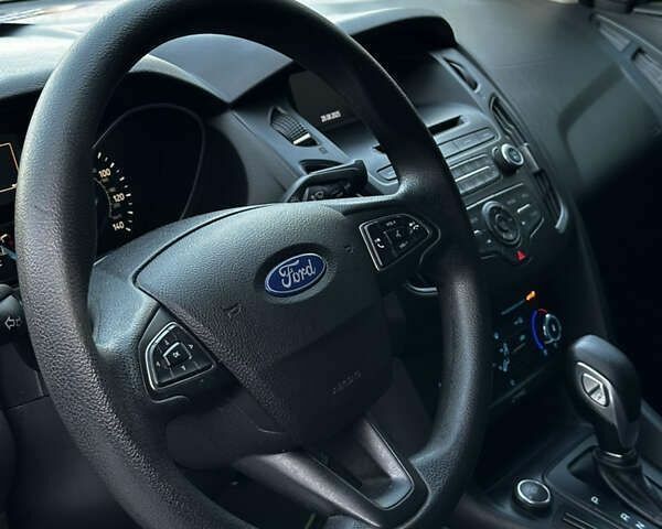 Форд Фокус, объемом двигателя 2 л и пробегом 189 тыс. км за 7300 $, фото 4 на Automoto.ua