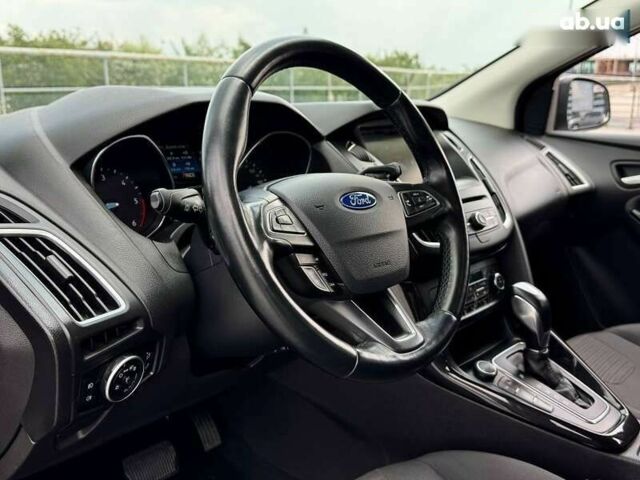 Форд Фокус, объемом двигателя 2 л и пробегом 231 тыс. км за 10300 $, фото 19 на Automoto.ua