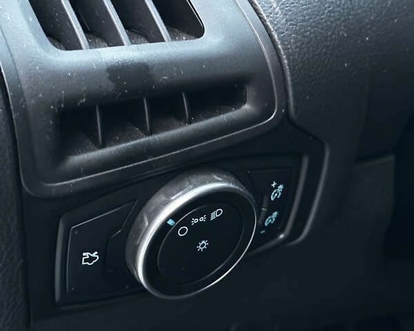 Форд Фокус, объемом двигателя 2 л и пробегом 189 тыс. км за 7300 $, фото 5 на Automoto.ua