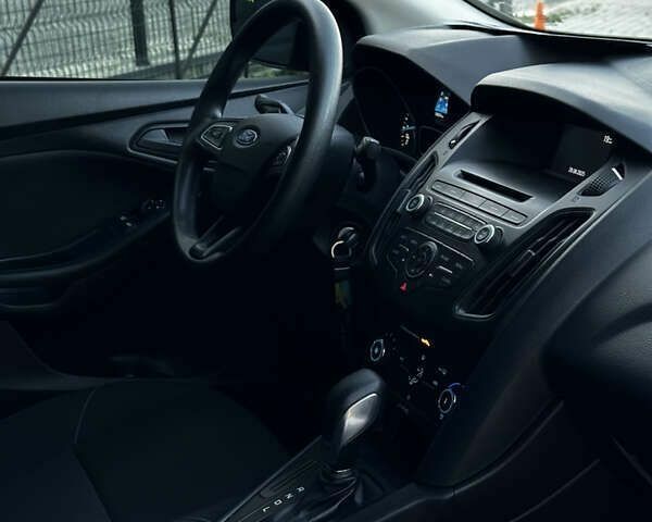 Форд Фокус, объемом двигателя 2 л и пробегом 189 тыс. км за 7300 $, фото 11 на Automoto.ua