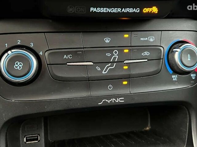 Форд Фокус, об'ємом двигуна 2 л та пробігом 175 тис. км за 7999 $, фото 14 на Automoto.ua