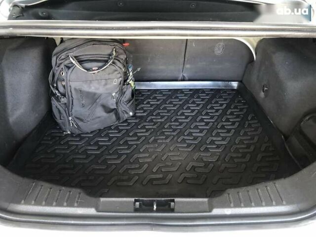 Форд Фокус, объемом двигателя 2 л и пробегом 137 тыс. км за 8599 $, фото 10 на Automoto.ua