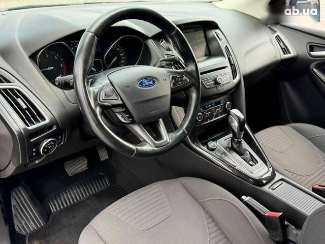 Форд Фокус, объемом двигателя 2 л и пробегом 231 тыс. км за 10300 $, фото 17 на Automoto.ua