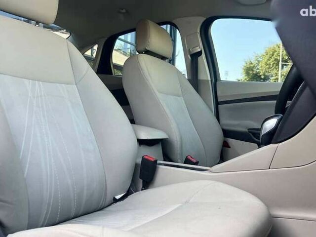 Форд Фокус 2015 в Ивано-Франковске на Automoto.ua Форд Фокус, объемом двигателя 2 л и пробегом 164 тыс. км за 8700 $, фото 17 на Automoto.ua