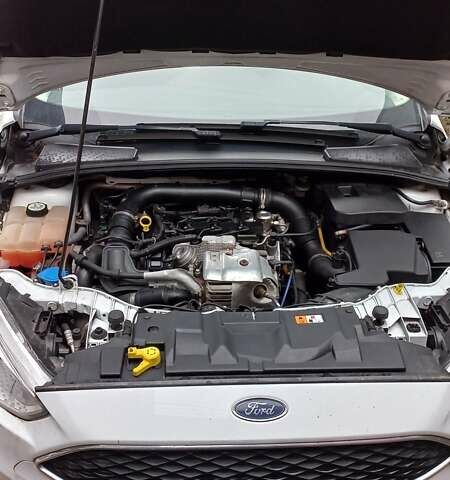 Форд Фокус, об'ємом двигуна 1 л та пробігом 184 тис. км за 7000 $, фото 45 на Automoto.ua